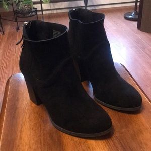 black booties